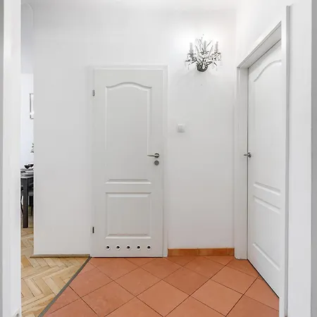 Lumina 3 Near Lazienki Krolewskie Warschau